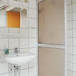 Semesterbostad 190 *