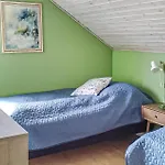 190 Semesterbostad Romo