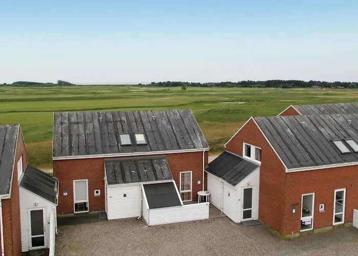 190 Hébergement de vacances *